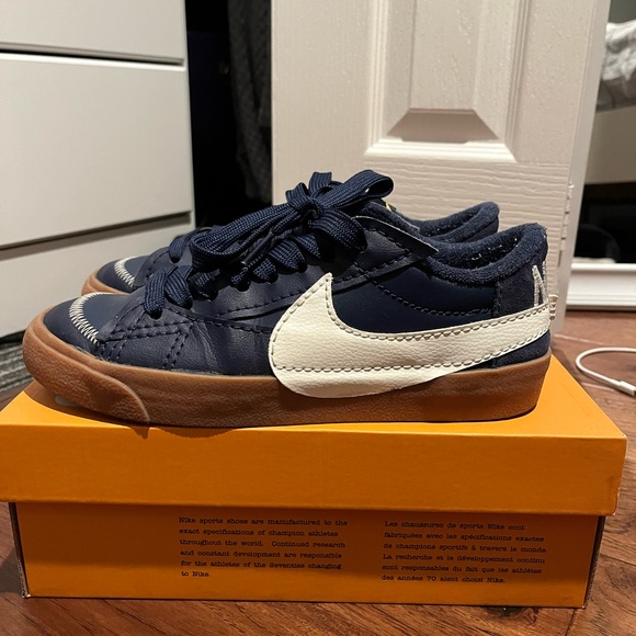 Nike Blazer - Picture 2 of 5